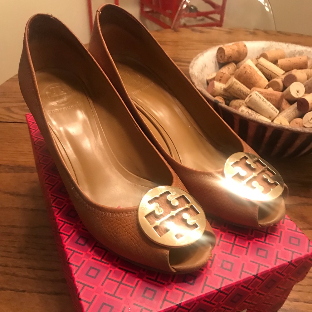 Tory Burch Sally Wedges sz 10